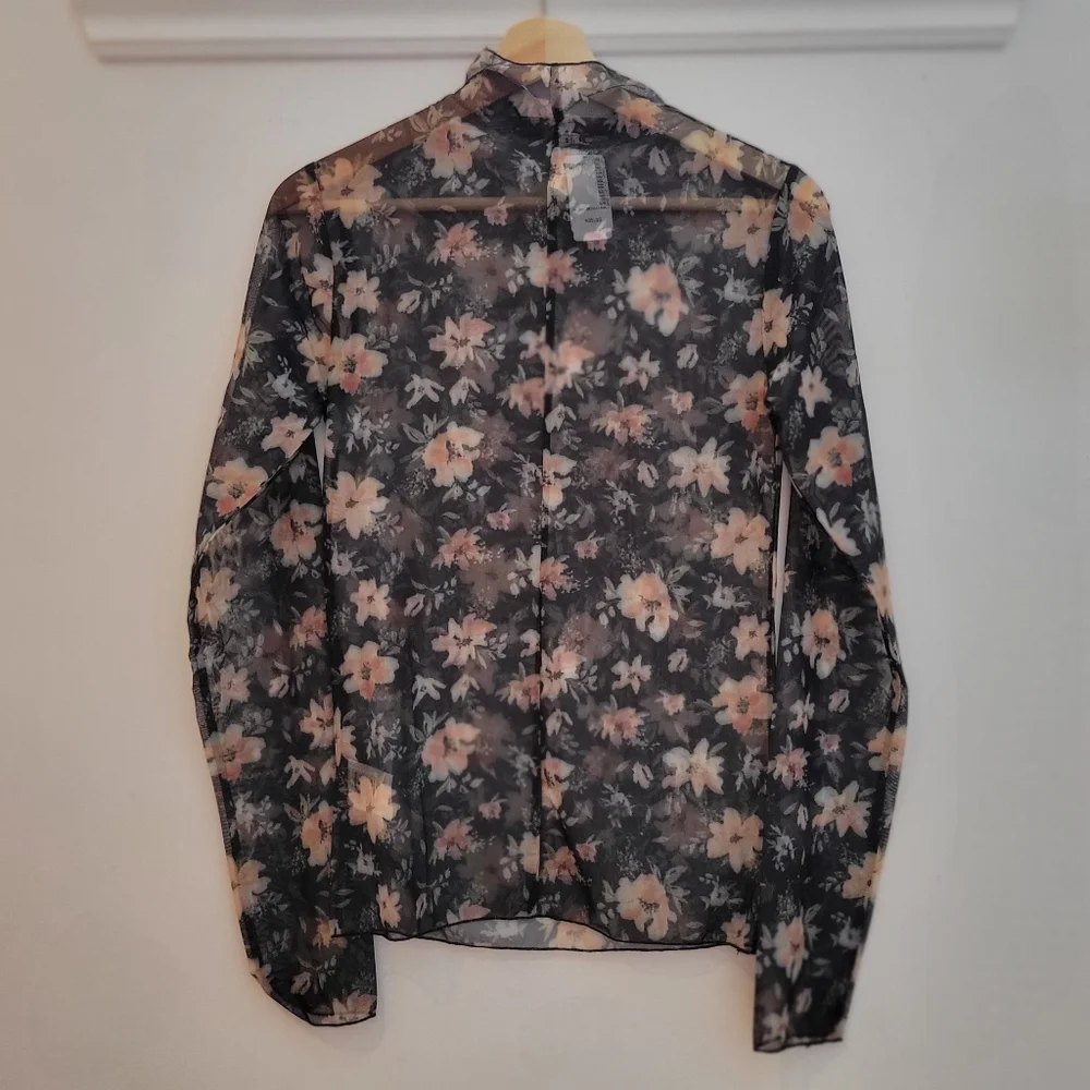 NWT Simons New In Black Fitted Long Sleeve Blouse - Picture 5 of 10
